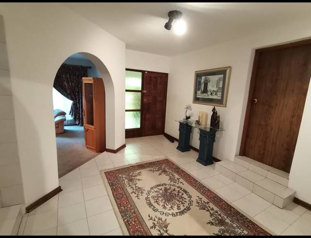 4 BEDROOM HOUSE FOR SALE IN VANDERBIJLPARK SE 3